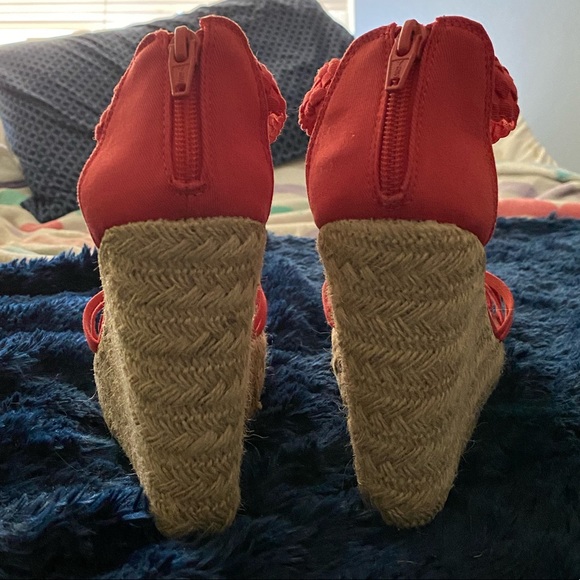 Mossimo supply co coral/red wedge Heel sandal sz 6 - Picture 3 of 4